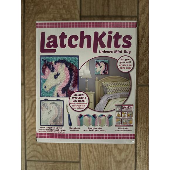 LatchKits Unicorn Mini-Rug Kit, NIB - Picture 2 of 3